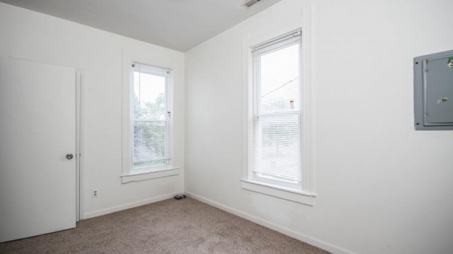 $43,500 Bright renovated duplex in Toledo, Ohio. Net Yield 20.32%